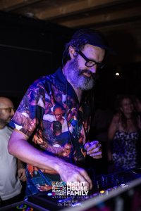 Night House Family 21