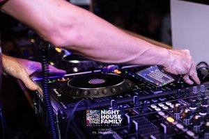 Night House Family 26