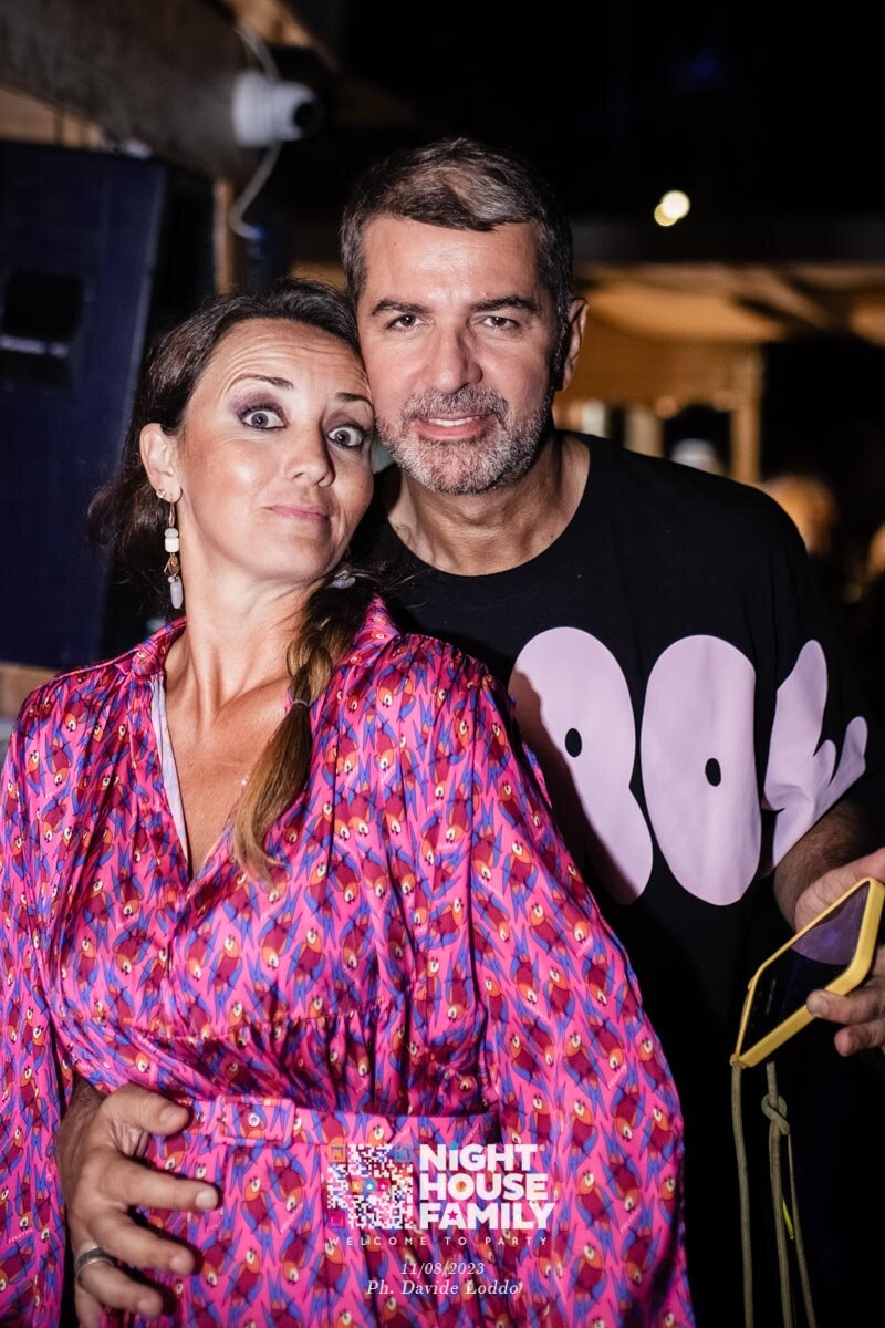 Night House Family 29