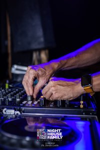 Night House Family 36