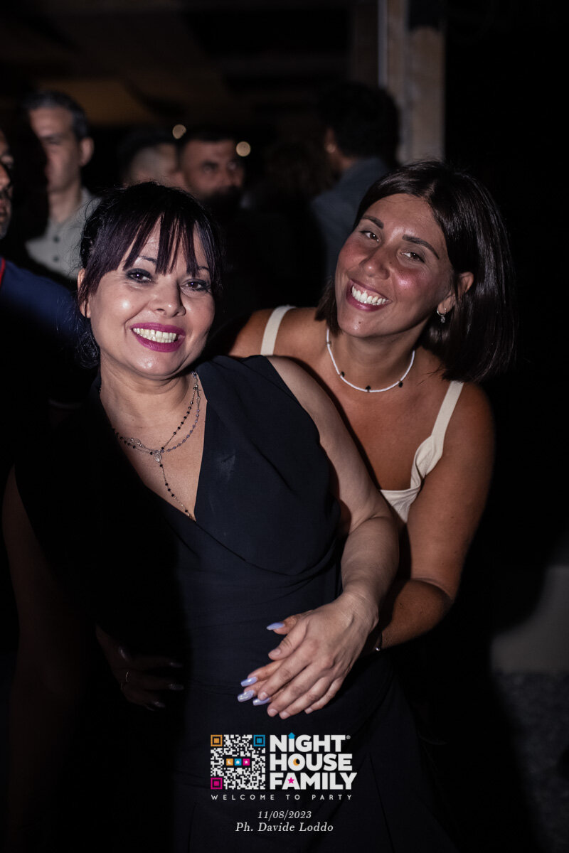 Night House Family 41