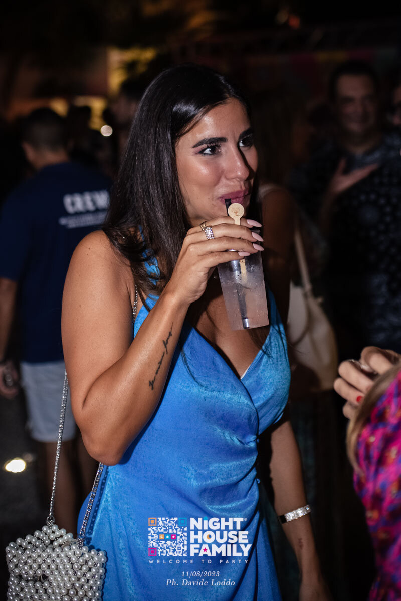 Night House Family 47