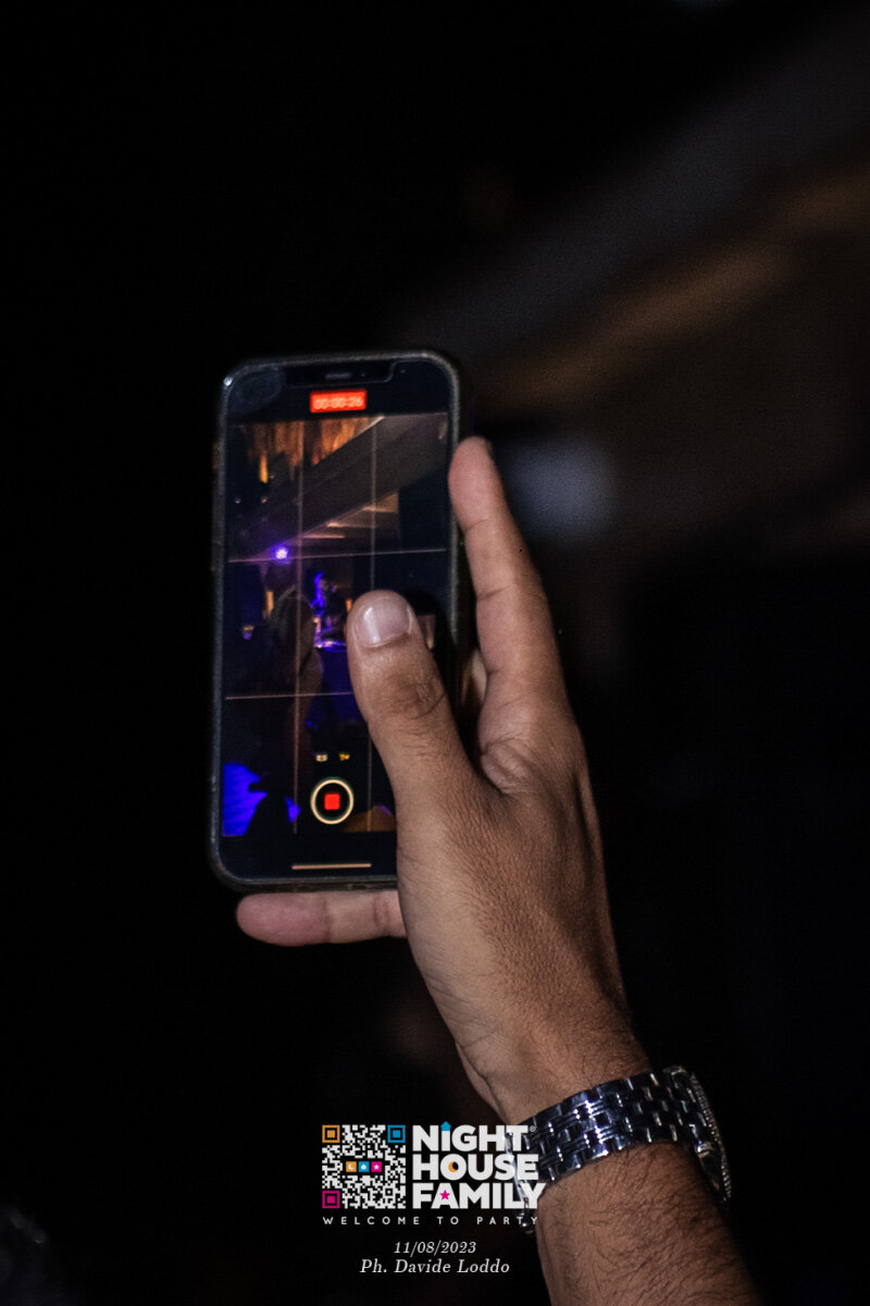 Night House Family 48