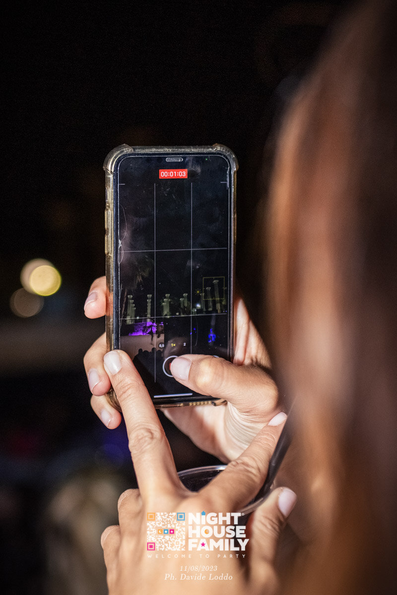 Night House Family 53