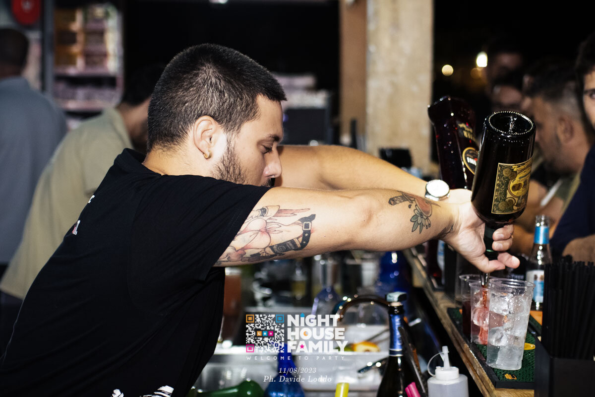 Night House Family 61