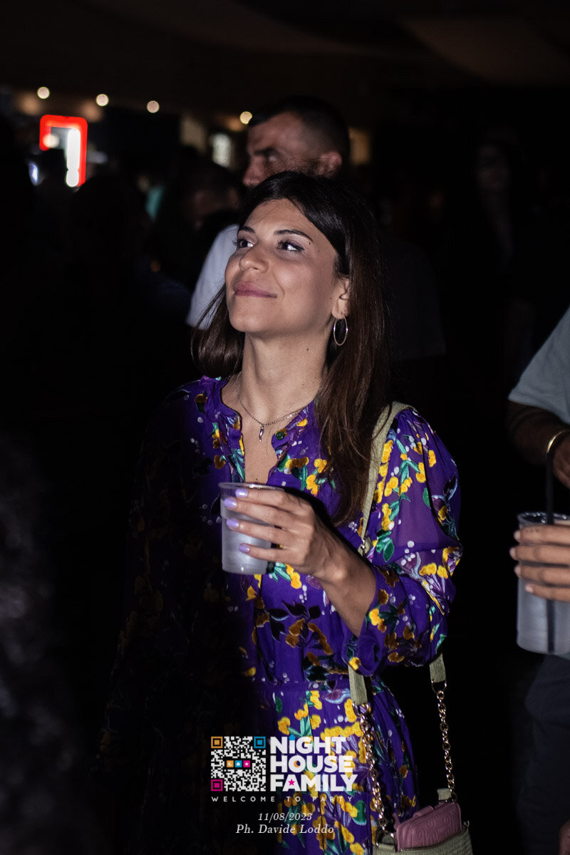 Night House Family 63