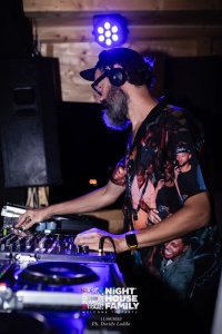 Night House Family 65