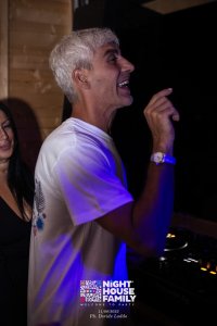 Night House Family 70