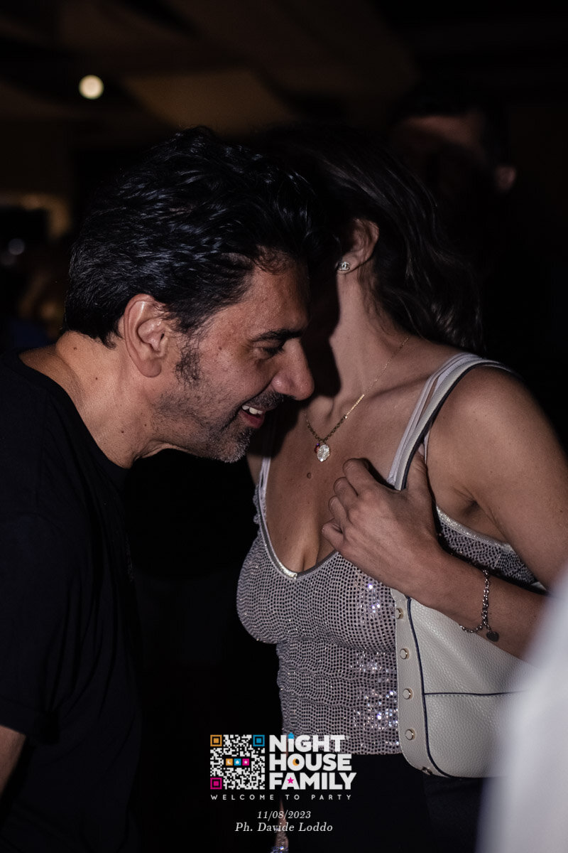 Night House Family 74