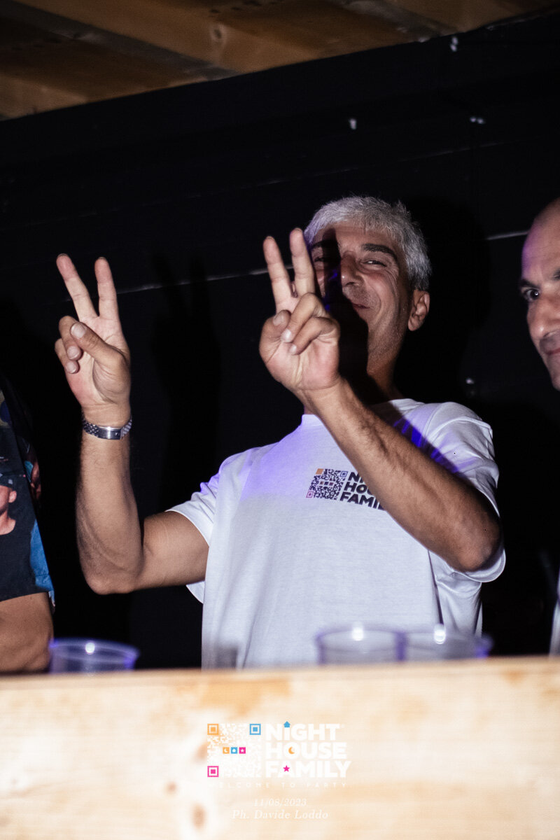 Night House Family 76