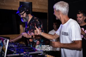 Night House Family 77