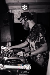 Night House Family 80