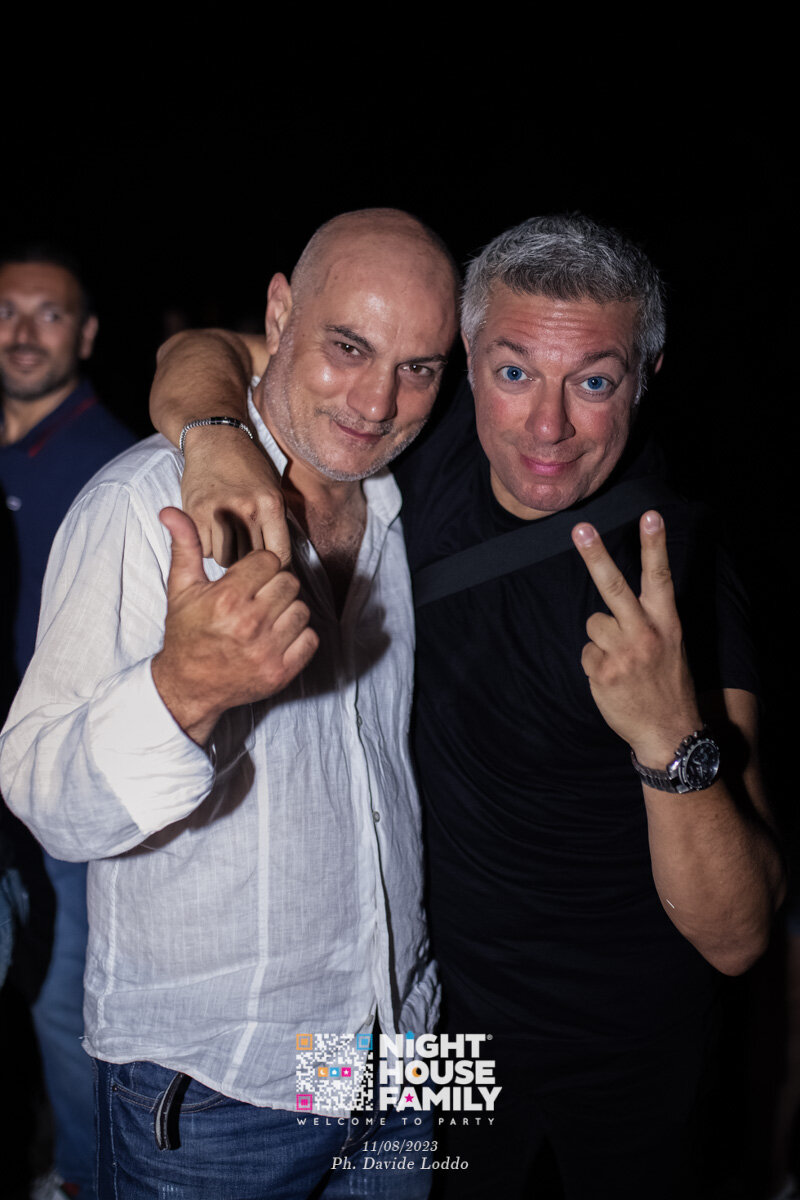 Night House Family 86