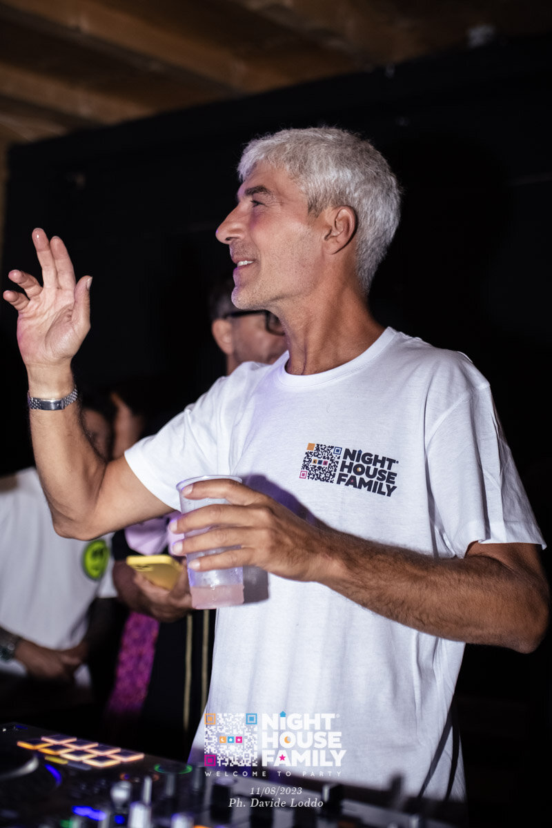 Night House Family 88