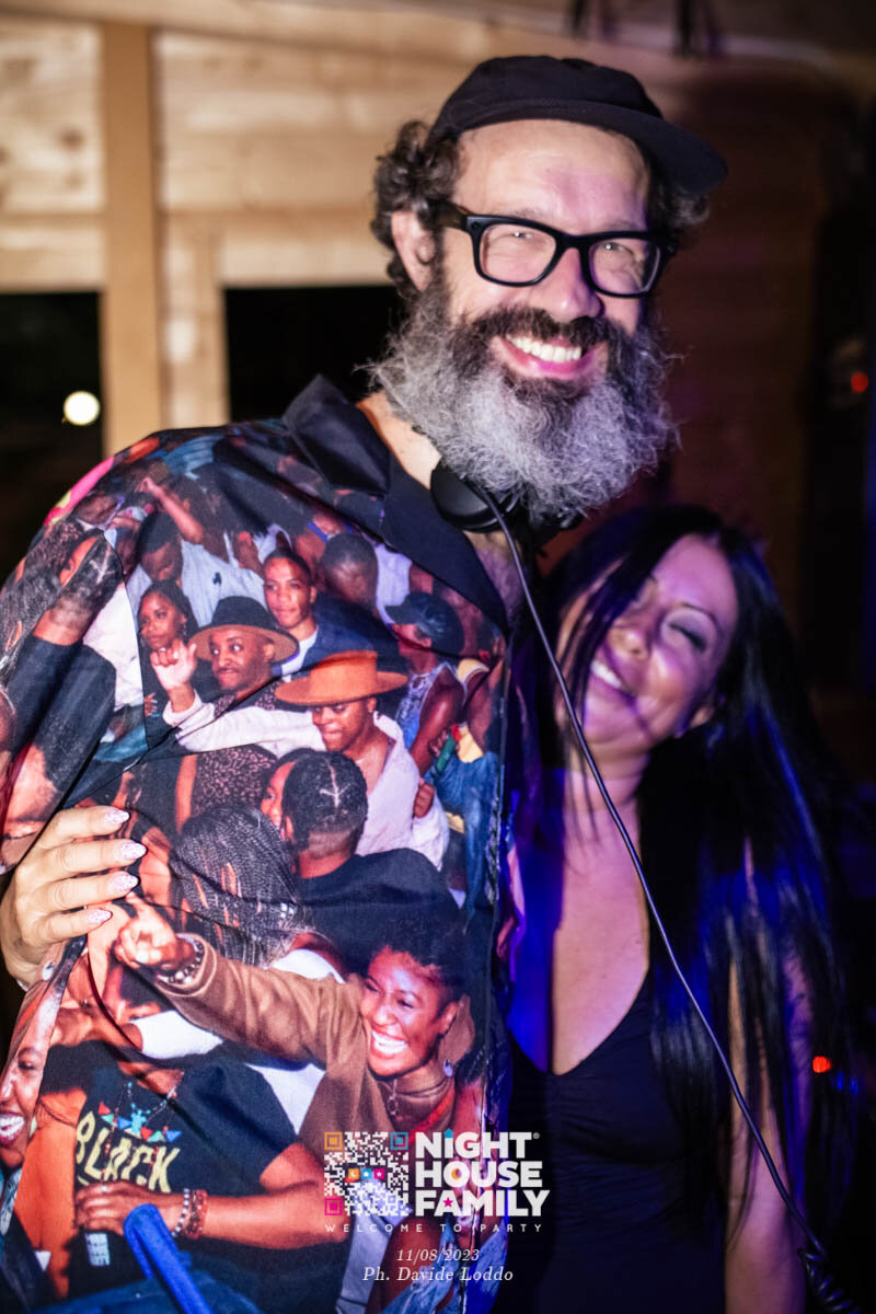 Night House Family 92