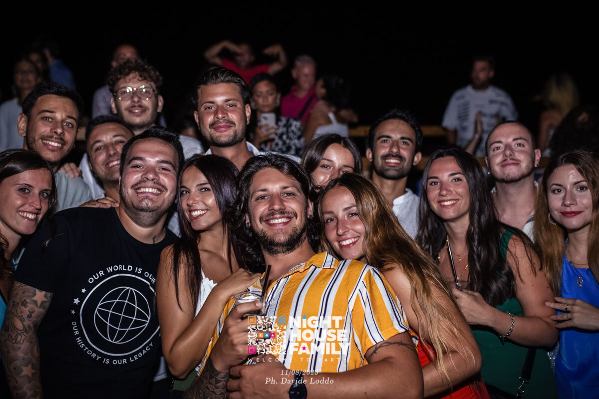 Night House Family 99