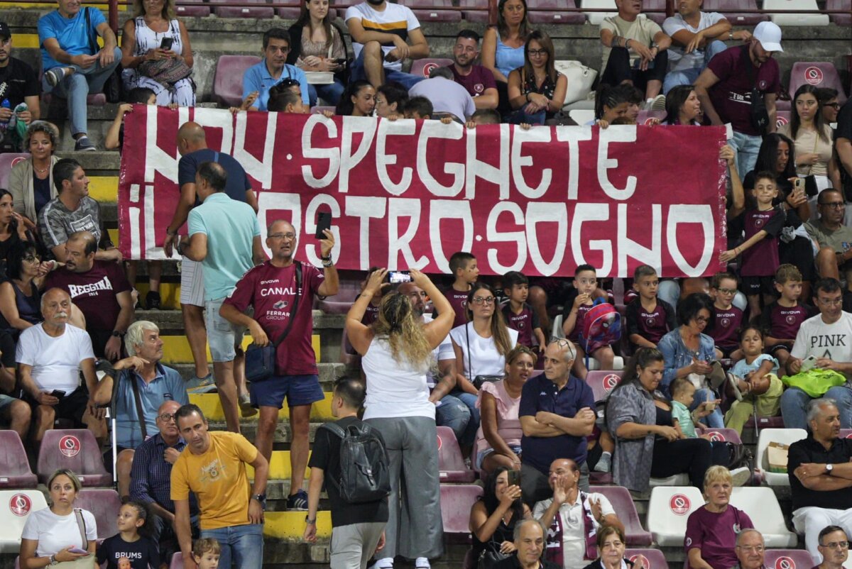 Reggina Striscione