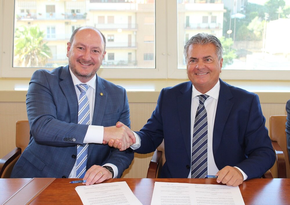 Firma Intesa Di Collaboraizone Consiglio Regionale Stato Santa Catarina