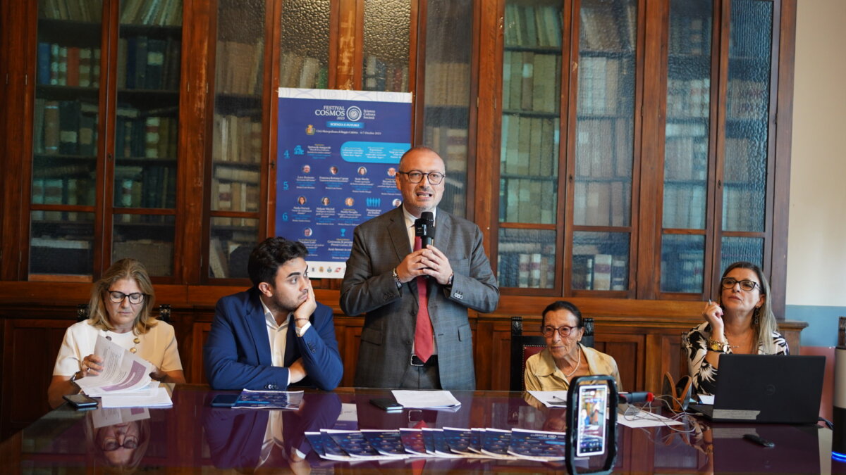 Presentazione Cosmos 2023 1