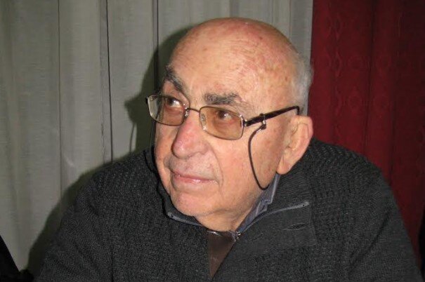 Sacerdote Mons Denisi