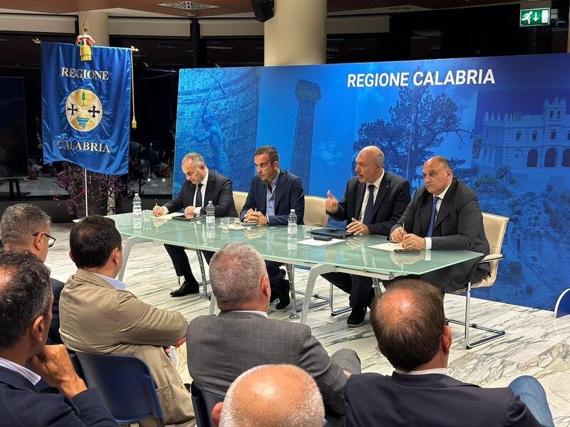 Tavolo Limina Calabrese