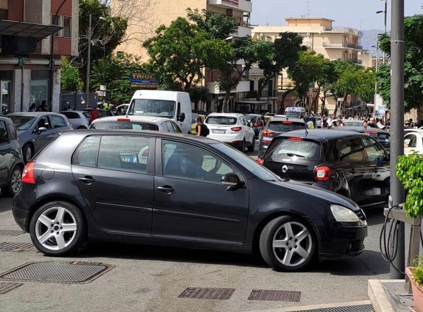 Traffico Via Cardinale Portanova