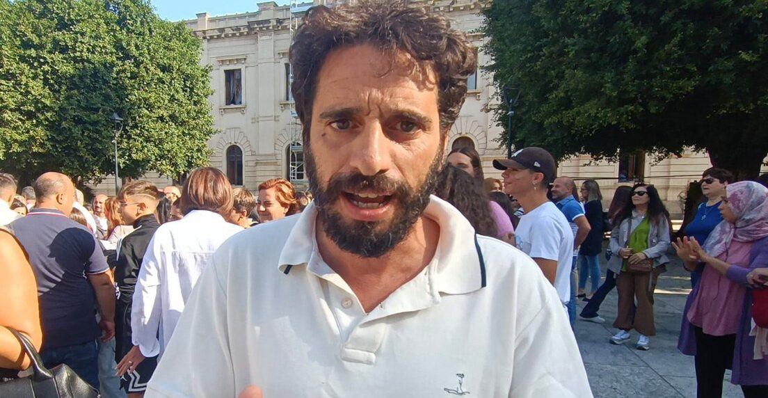 Elezioni a Reggio, Pazzano presenta le liste: al comizio ‘La Strada’ arriverà in bus