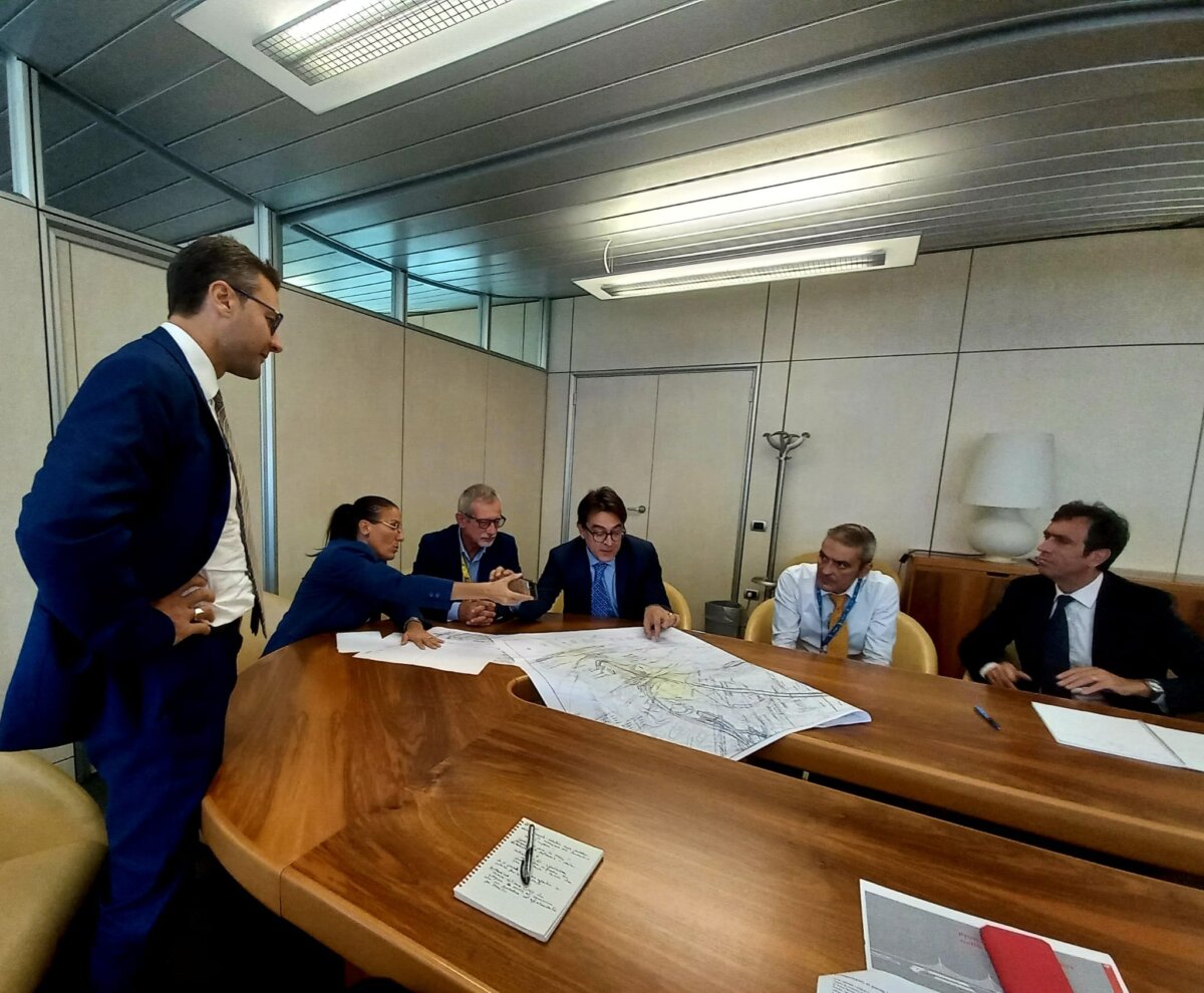 Incontro Sindaca Villla S Giovanni Stretto Di Messina E RFI