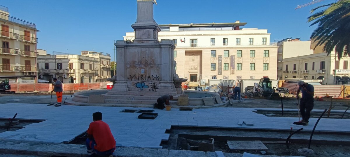 Piazza De Nava Lavori 1