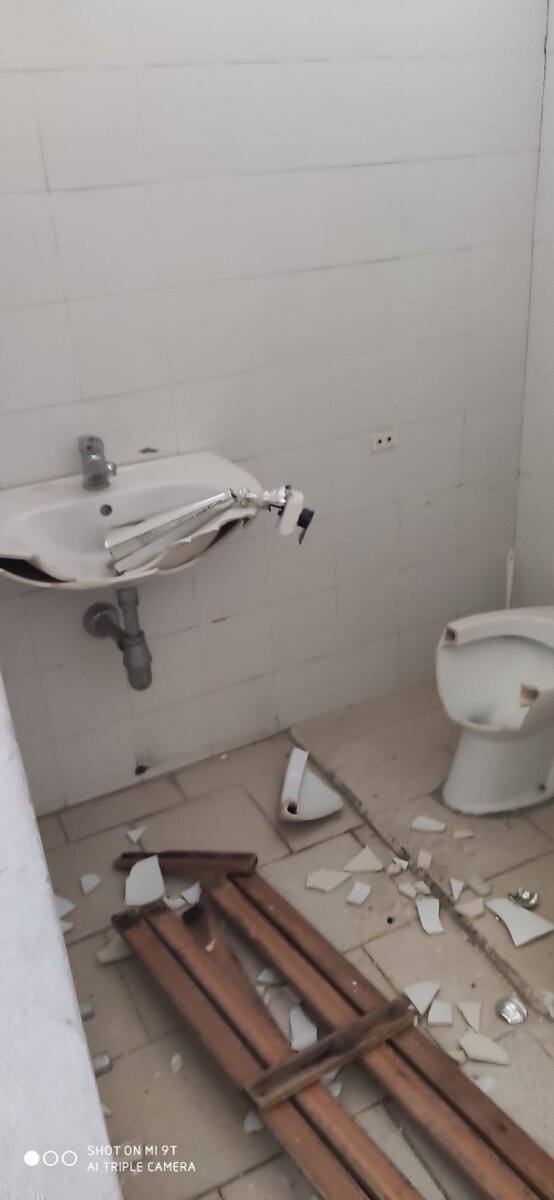 Vandali Impianto Sportivo Pinetina(3)