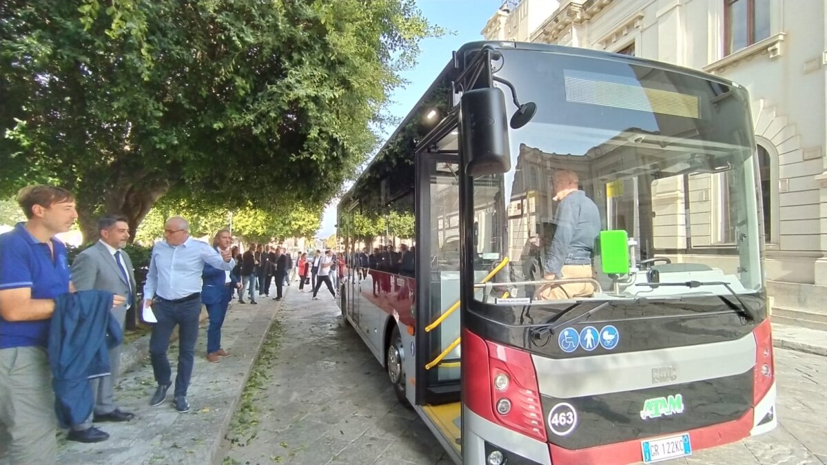 Pensiline 09 Bus