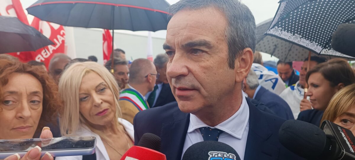 Presidente Roberto Occhiuto Porto Gioiaù