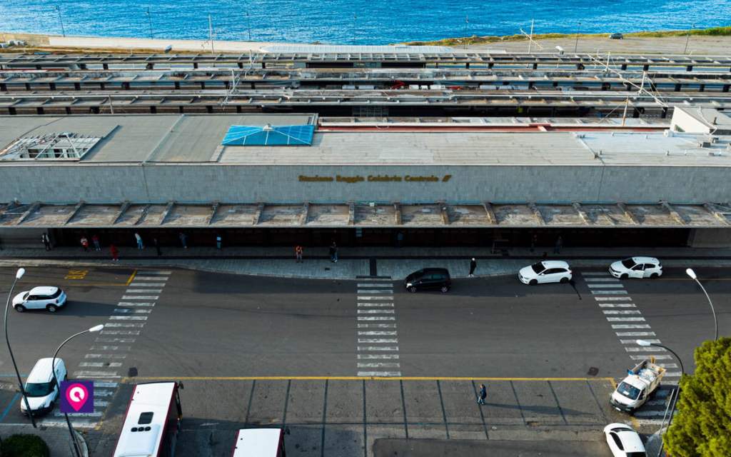 Reggio, un bossolo, della benzina e un biglietto: intimidazione ad un sindacalista Uil Trasporti