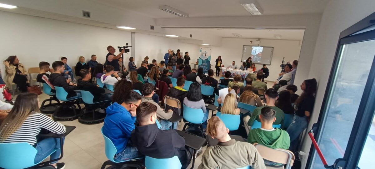 Walk The Line Gerace