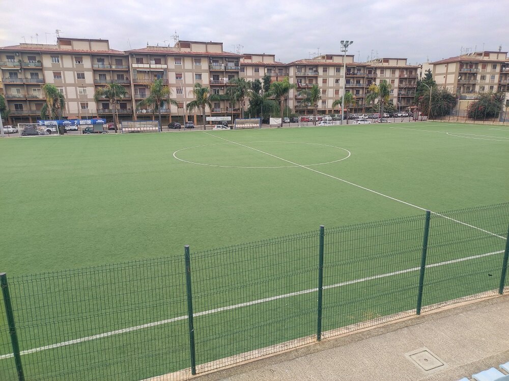Prenota il tuo campo al Reggio Village: calcio a 11, a 7, a 5 e Padel