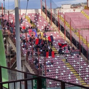 Reggina-Vibonese: autobus gratuito a disposizione dei tifosi rossoblù. I dettagli