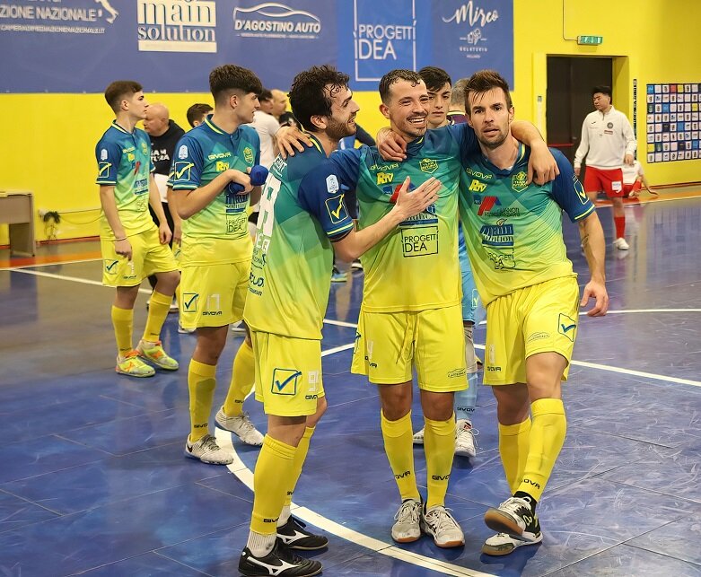 Pol Futura Esulta