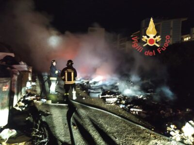 Incendio Campo Nomadi Lamezia