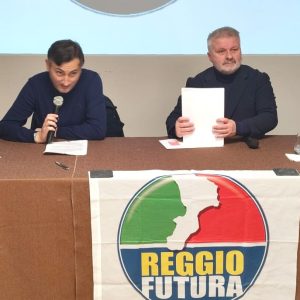 Reggio Futura contro la sinistra sulle suppletive: “Il male della città siete voi”