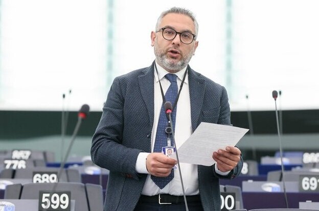 EP 149876A Plenary 9 Growth Pact
