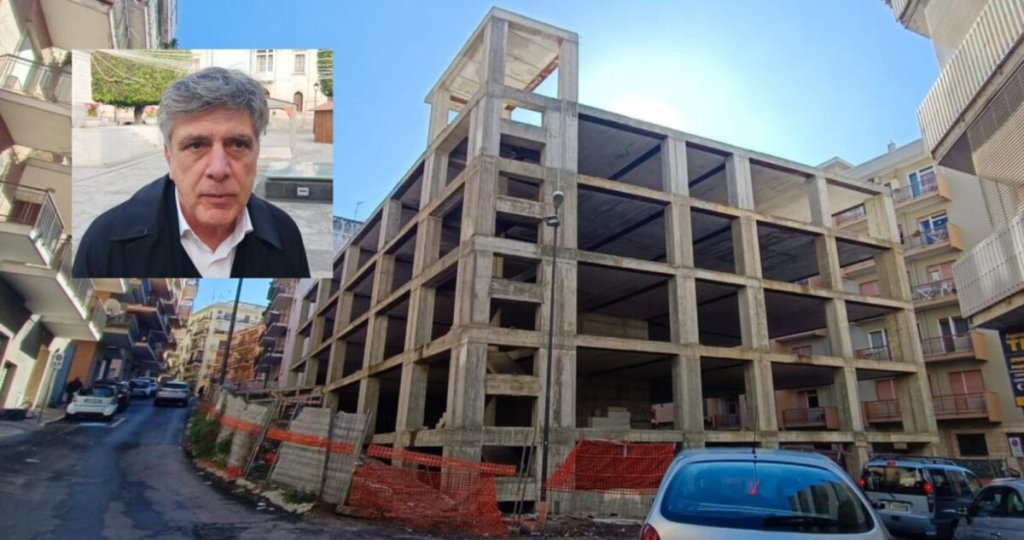 Parcheggio Via Rausei Malara
