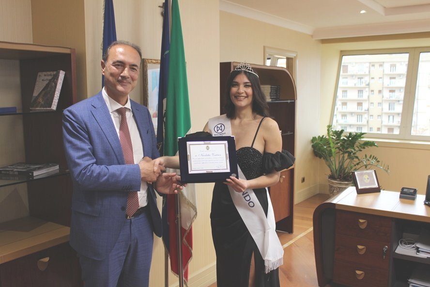 Giannetta Ventrice Miss Mondo Calabria (1) Photoaidcom Lighten