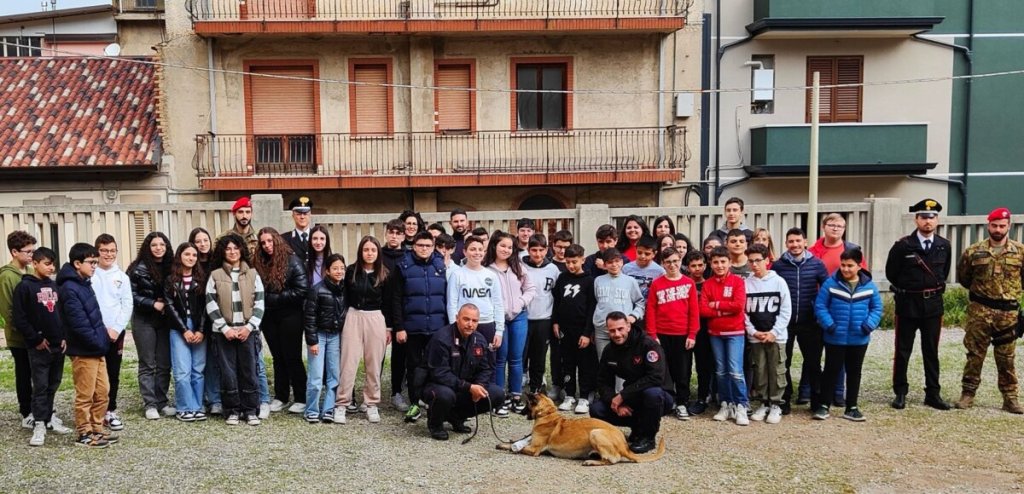 Docenti E Alunni Molochio Carabinieri