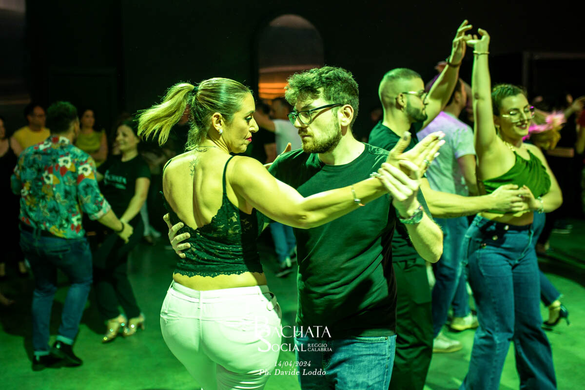 Bachata Social 252