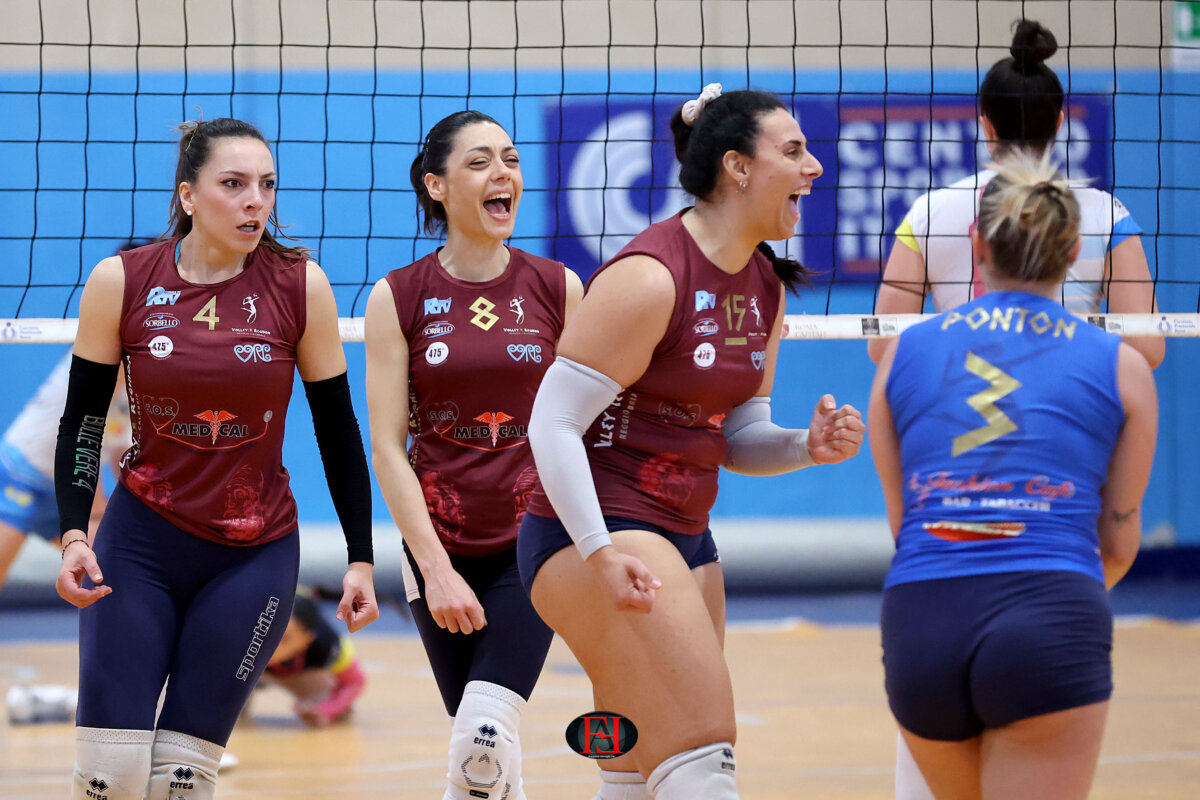 Foto Volley Reghion