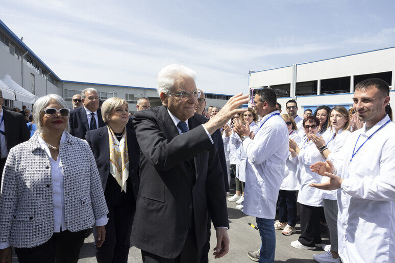 Mattarella Visita Calabria