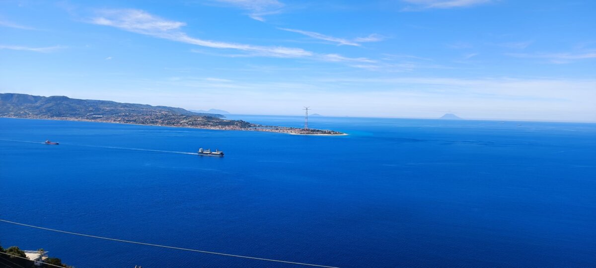Stretto Di Messina