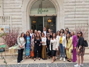 Le Avvocate, Gli Sponsor, L Assessore Di Lernia, L Avv Barrella E L Avv Lamantea Da Fefino Jpg 