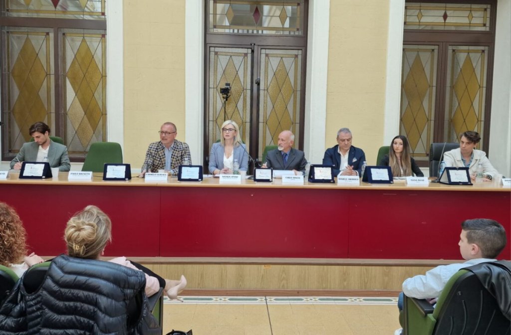 Premio Artistico Letterario Apollo School 2024 (2)