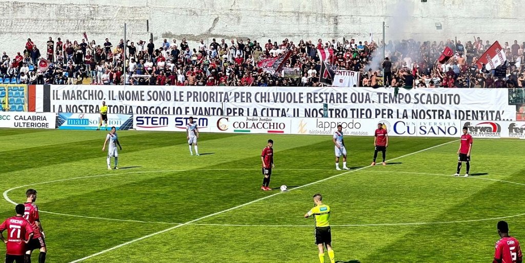 Striscione Tifosi Lfa Reggio